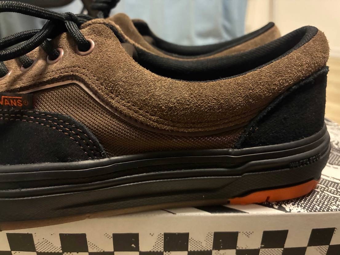 なんとか店舗でゲト

配色、素材ともに良スキーム

