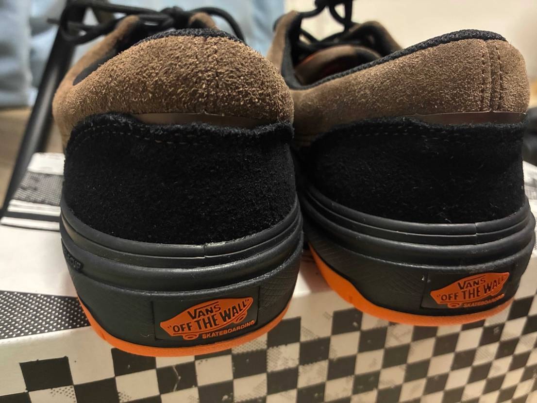 なんとか店舗でゲト

配色、素材ともに良スキーム

