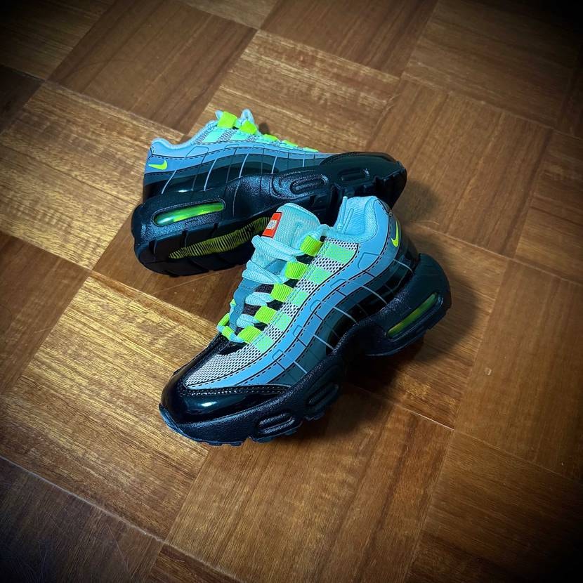 こんばんは🌝

いつかタイミングを見計らってプレ値でも買