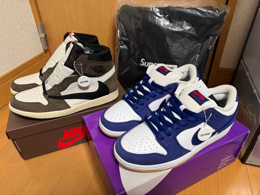 今流行ってるスニーカーガチャに1万円だけ突っ込んでみた結果、、、🤩
ギャンブル