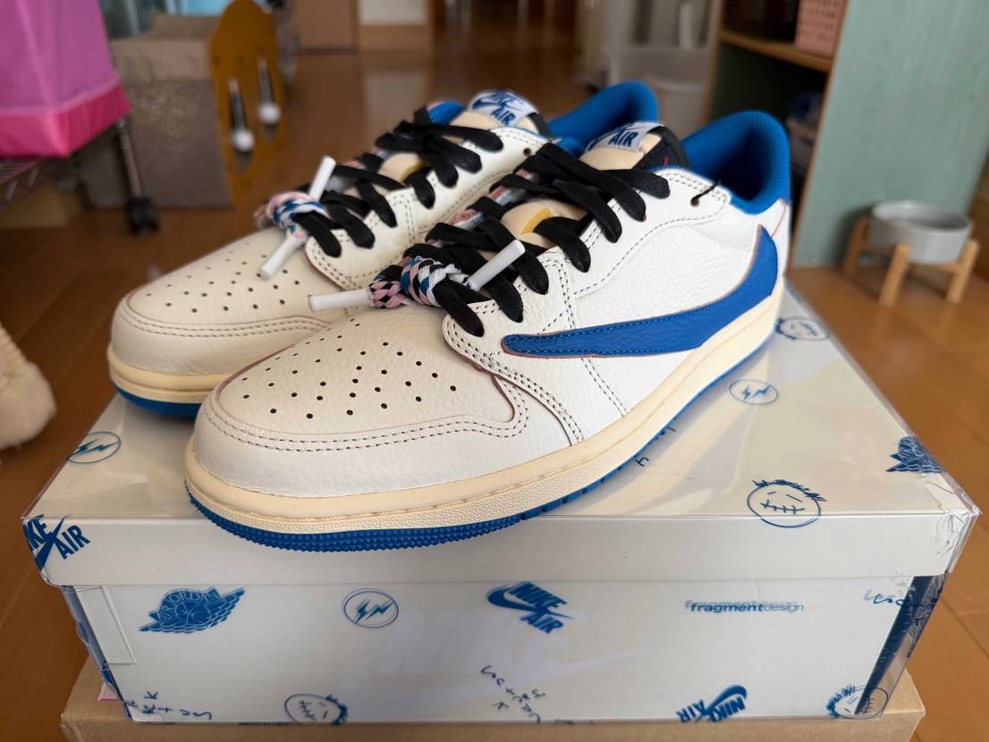 逆スウッシュ左右で個体差あるけどエグかっこいい😻