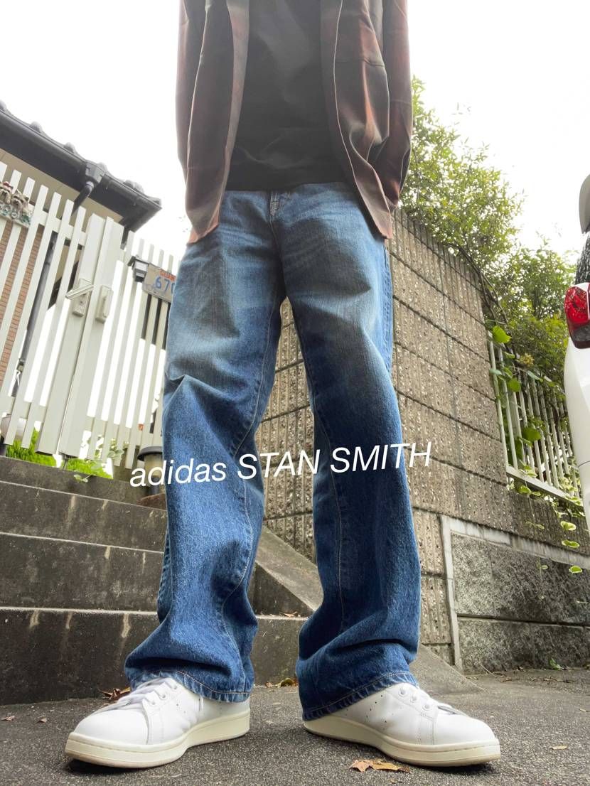 今日は久しぶりのスタンスミスちゃん🥺本格的な秋になったら黒ジャケット&スリムパン