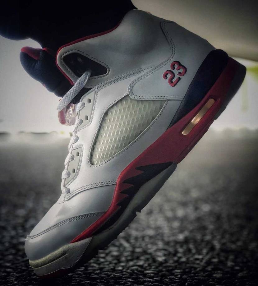 ⤴️&⤵️

ナンバリングはサイドパネルとタンのメッシュが死んでしまったので