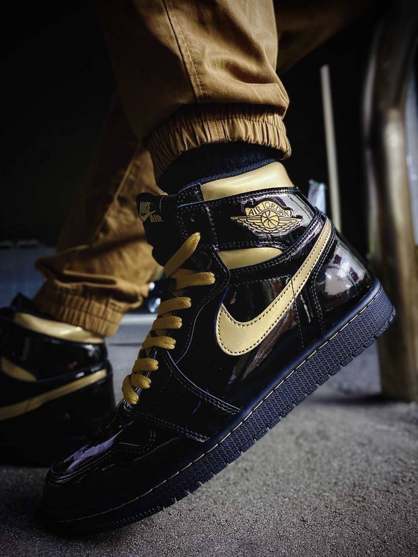 夜スニ🌉
嵐につき、リマスター版をば🤳

何故かSNKRS発売が無かったモ