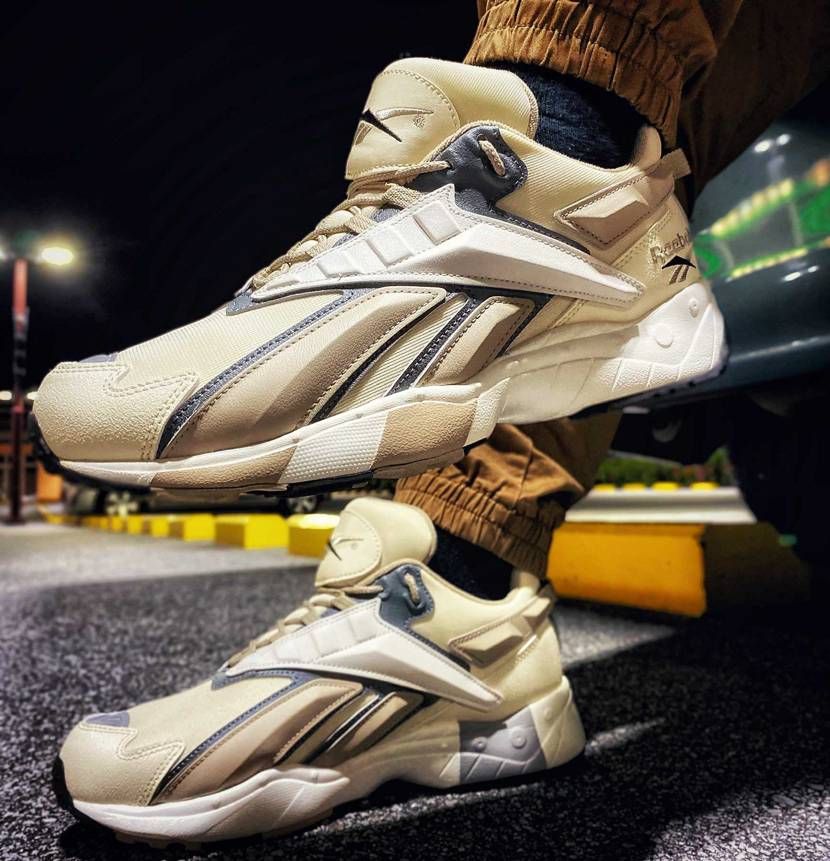 NIKE、JORDAN続きな状態からのインターバル👟サンドベージュってなんか好き