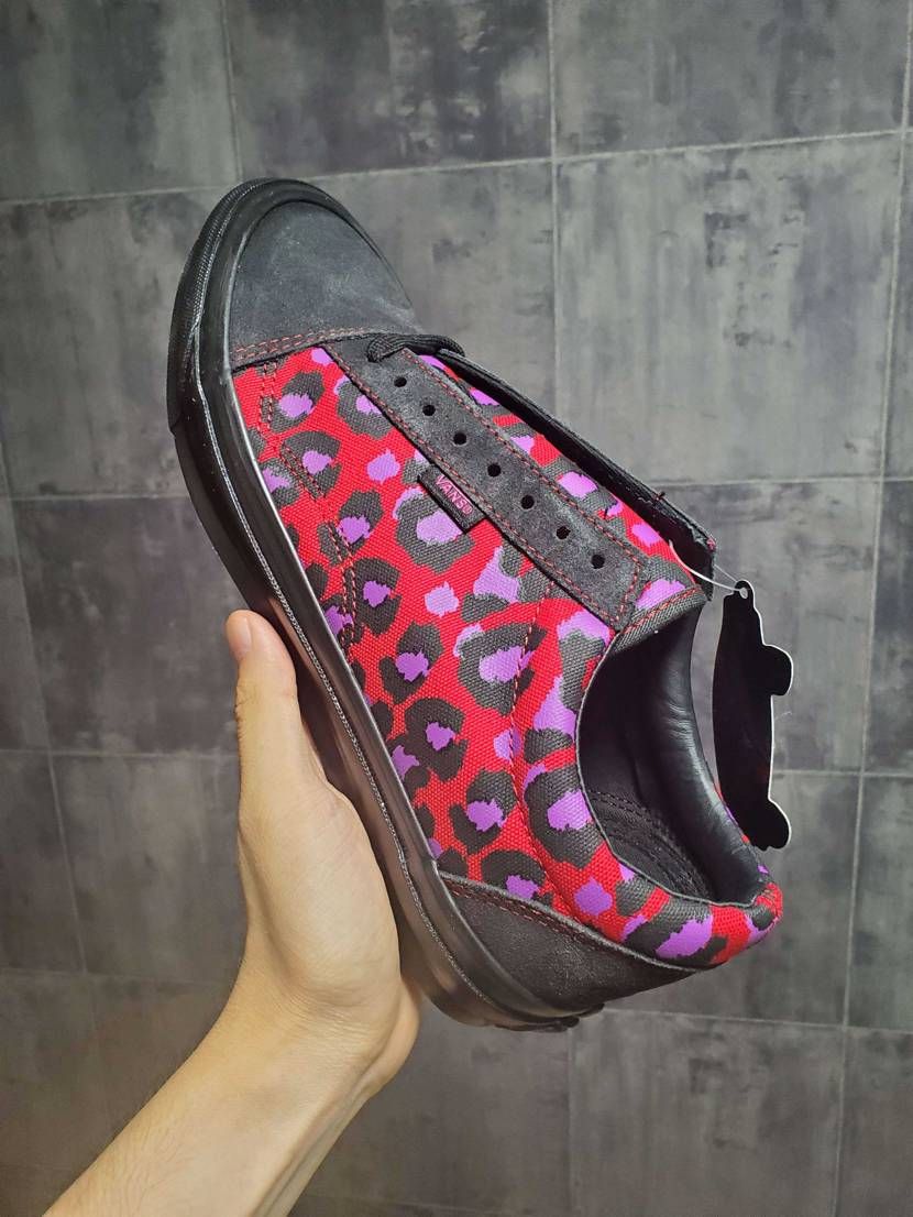 Vans stray rats コラボの２色です。
需要ないかもですが、緑は意外