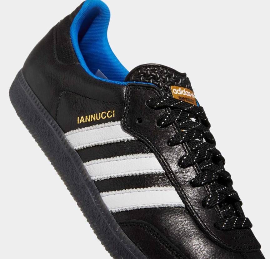 これはヤバい…
光沢感のあるレザーで且つadidasらしい