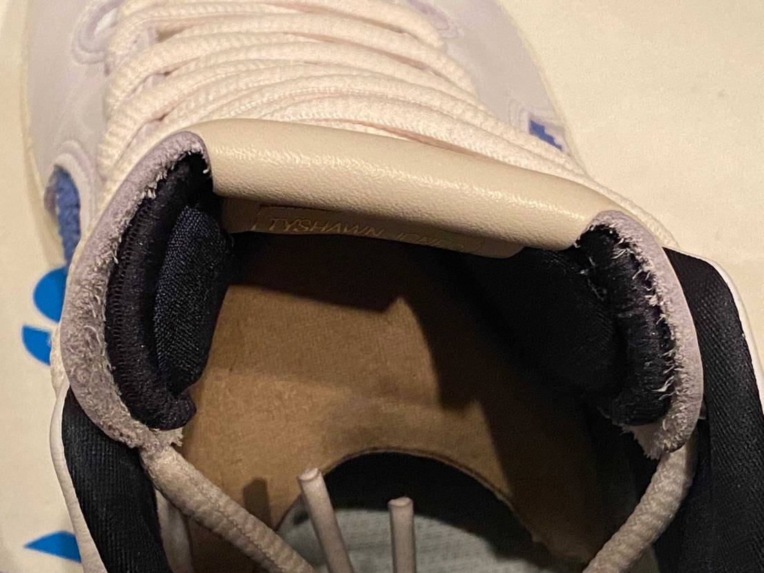 最高です、もう一足欲しい
ローカットでも同じカラーリング出