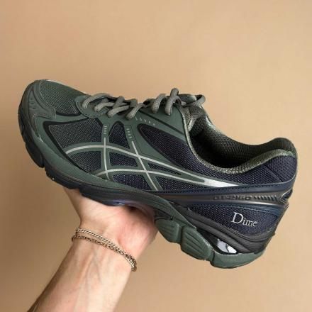 asicsようわからんけどええカラーリングや…
グリーンはF&Fでホワイトは7