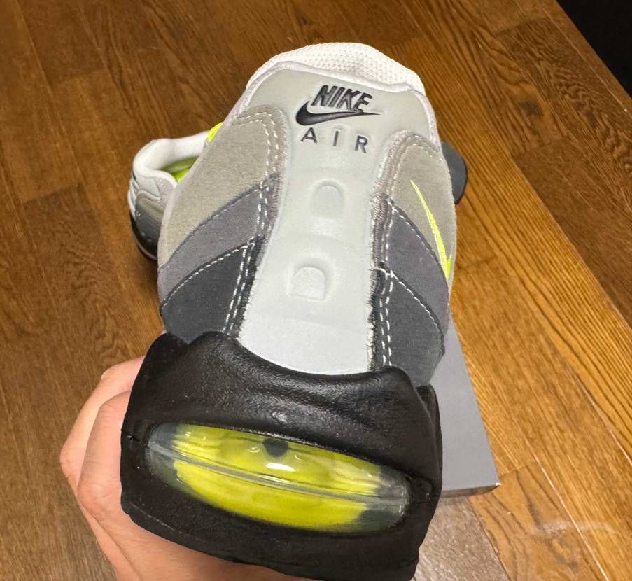 正直ピンクフォームの方が惹かれてたけど手に取ってみるとこれは