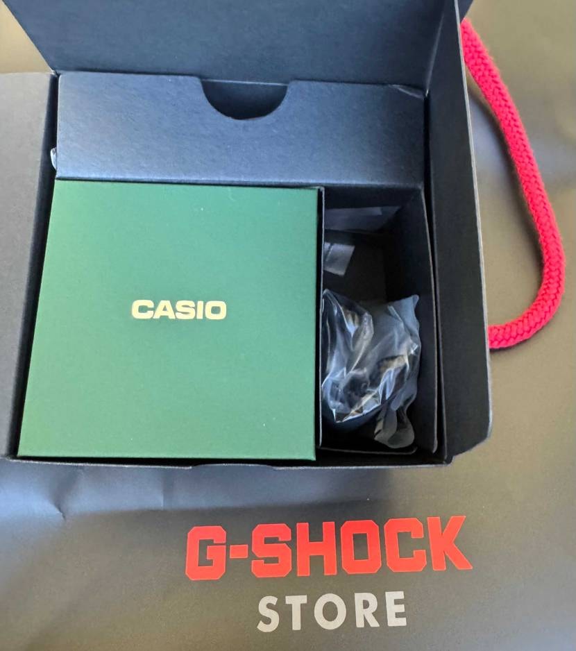 G-SHOCK STROEの店頭抽選で当選したので昼休憩の時に受け取ってきました