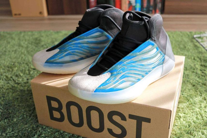 yeezyにも手を出し始めてしまった🤣
QNTMはあんまり人気なさ気だけどその