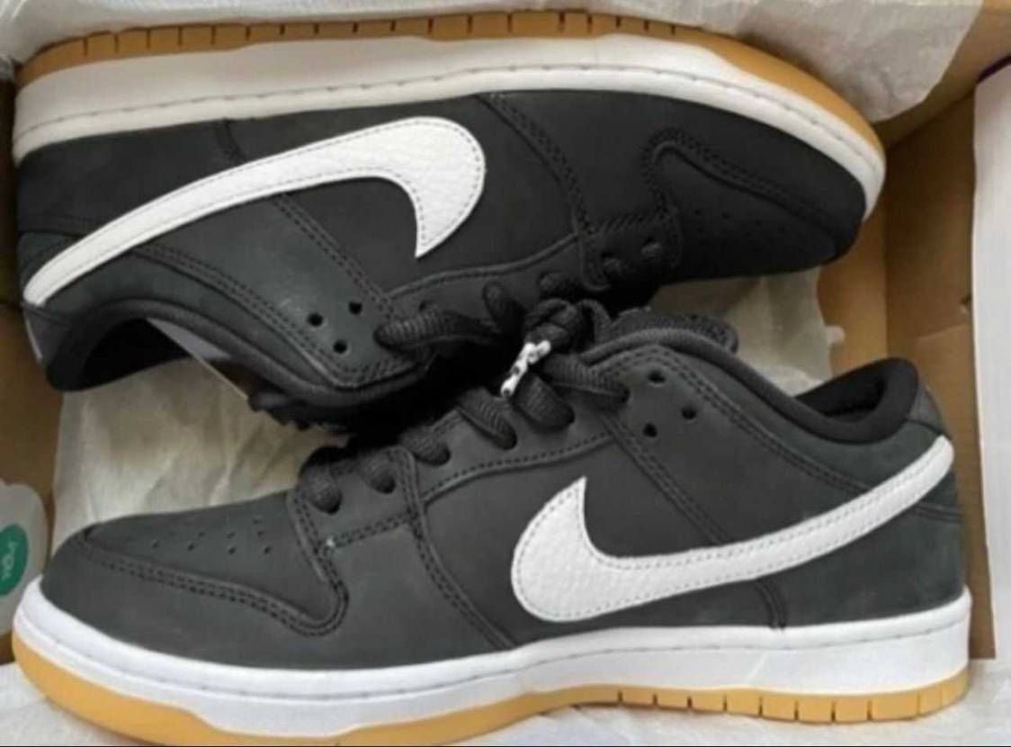 Nike SB Dunk Low Pro 

Orang