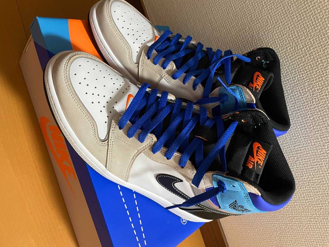 シューレース4本は中々のお得感✨✨

初履きはまだ先となりそうです…😭