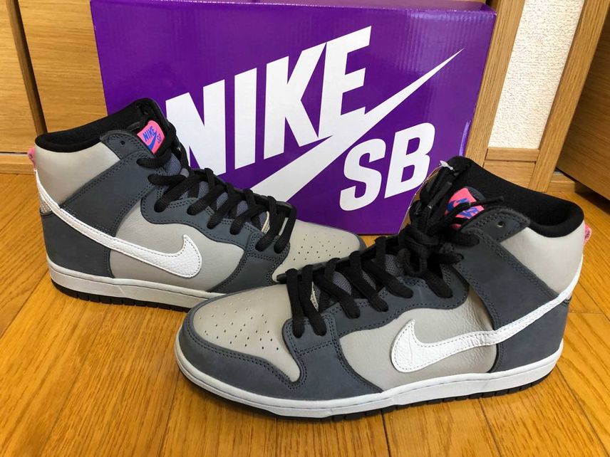 あとじわでほしくなり初SB DUNK HIGHゲット!
渋い色が好きなんだよ
