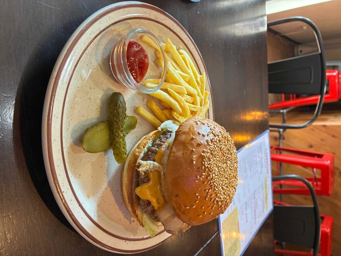 ハンバーガードライブ🍔

今日はピンク豚🐷