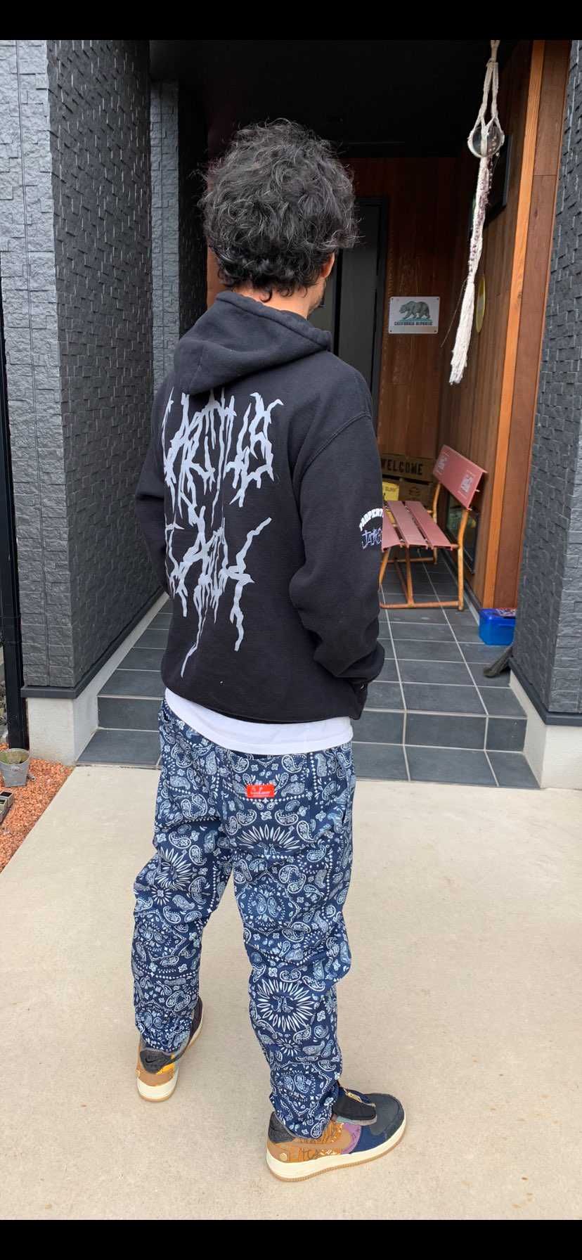 貴族兄やんからのオススメでパイズリー柄のパンツ買いました