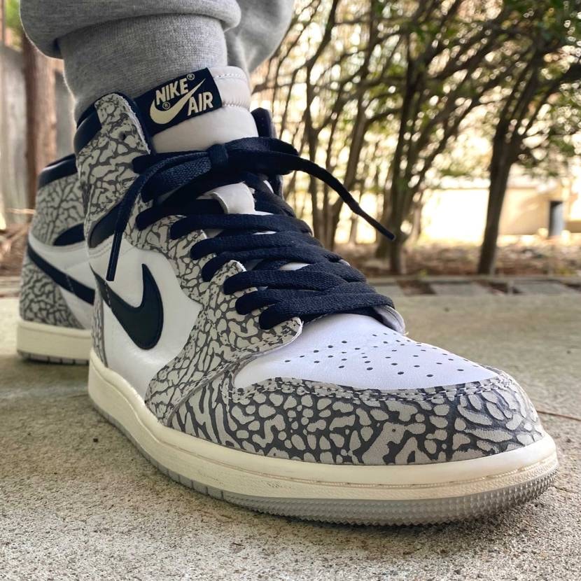 本日はAirJordan 1/White Cementでお出
