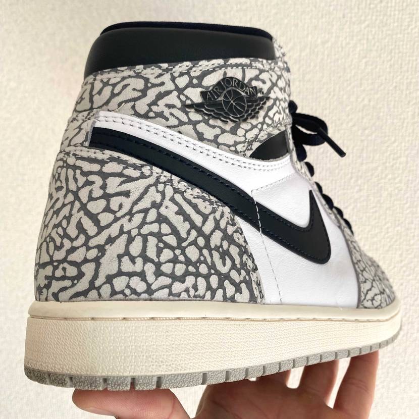 本日はAirJordan 1/White Cementでお出