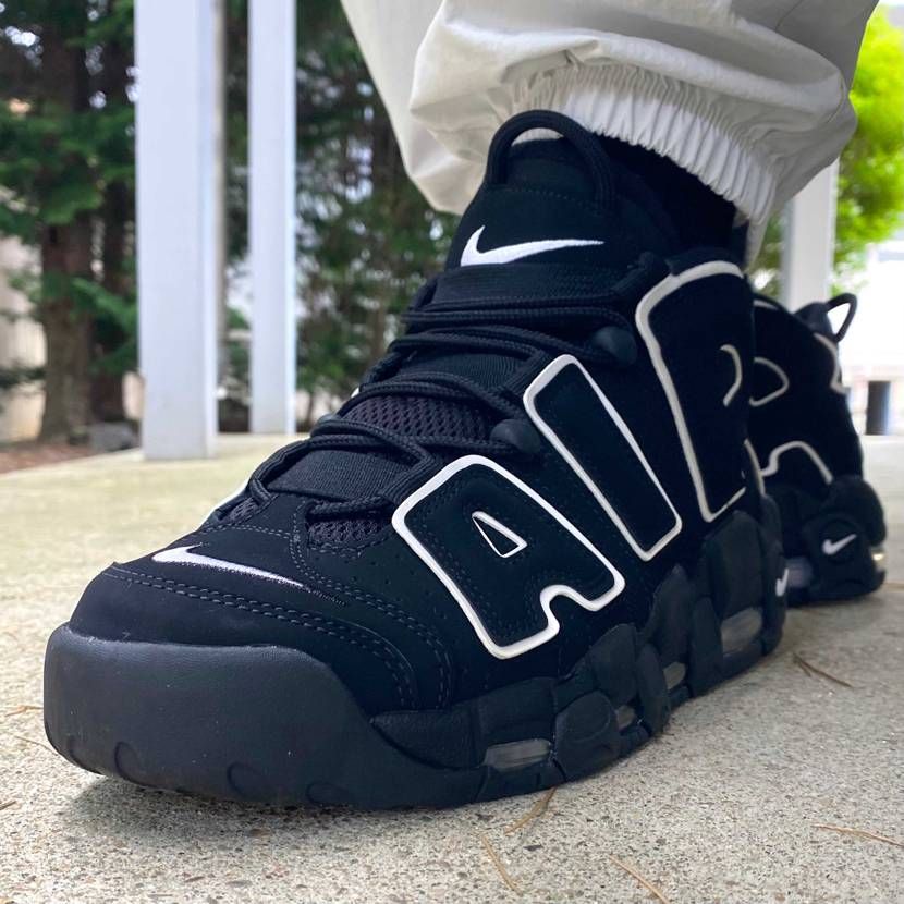 本日はAir More Uptempoでお出かけ☀️
新しく買った車でブラっと
