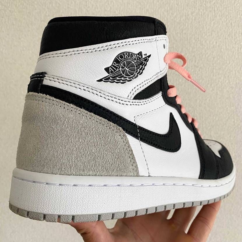 本日はAirJordan 1/Bleached Coralで