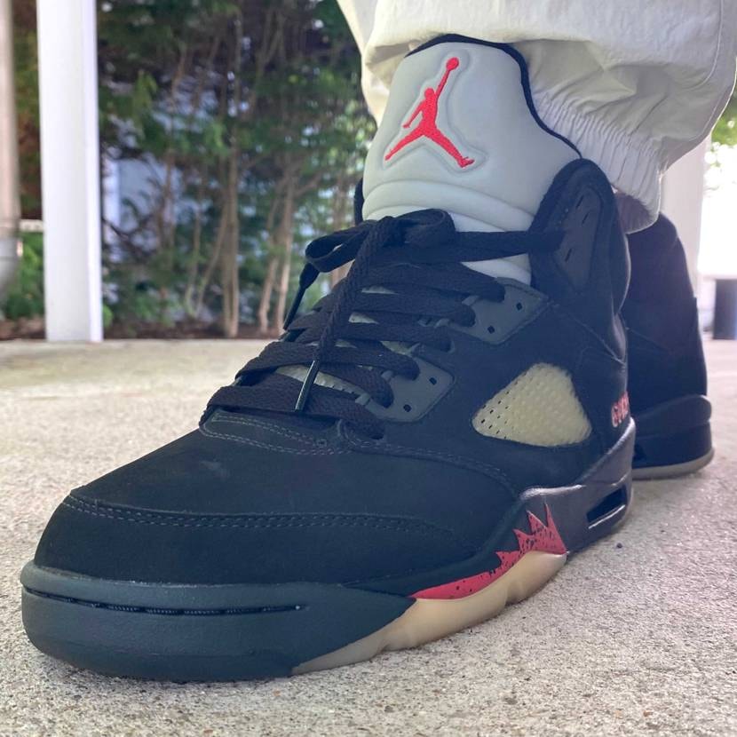 本日はWomen's AirJordan 5/GORE-TEX "Off-Noi