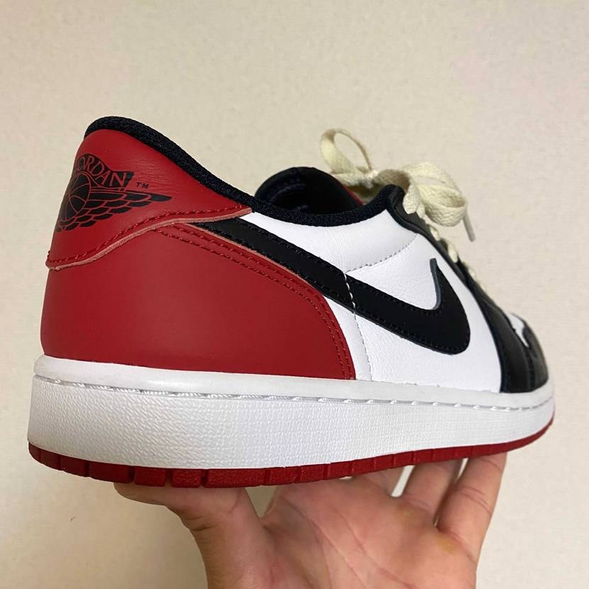 本日はAirJordan 1 Low/Black Toeでお