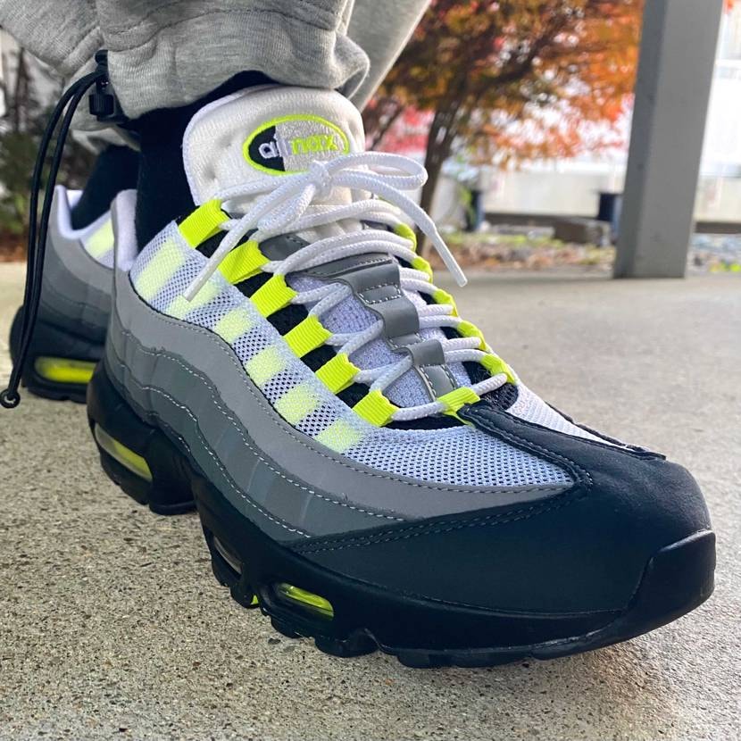 本日はAirMax 95/Neon Yellow (2020