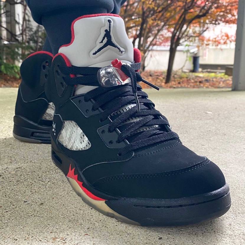 本日はSupreme × AirJordan 5でお出かけ☔