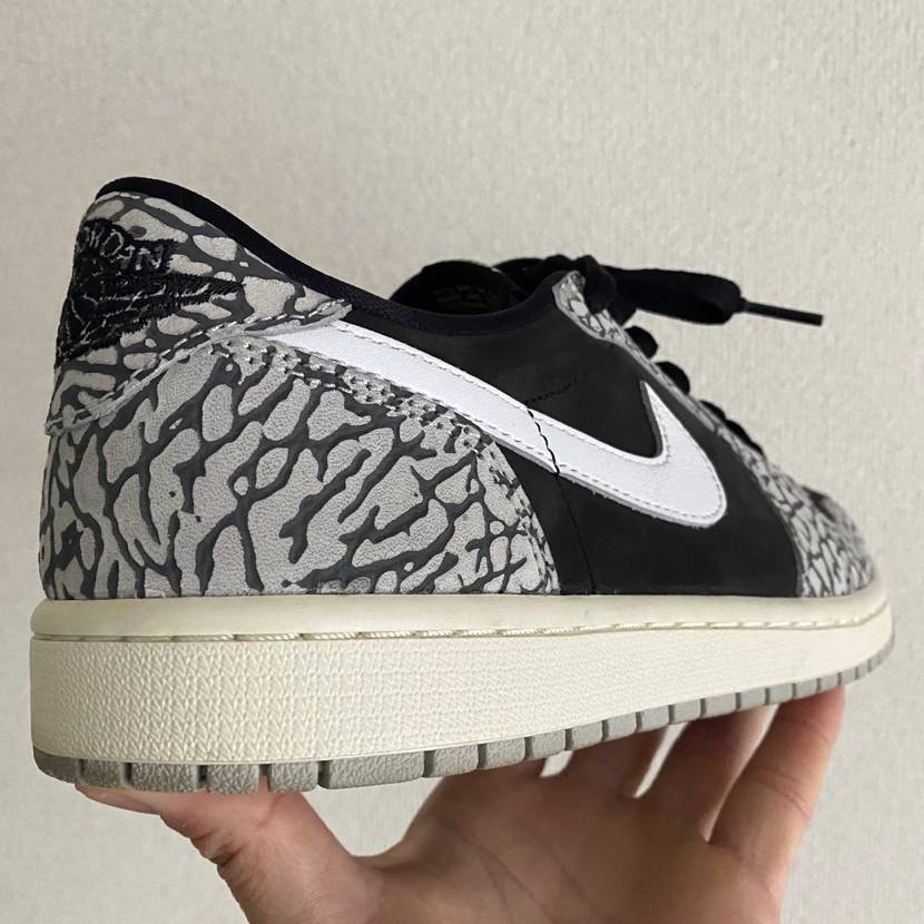 本日はAirJordan 1 Low/Black Cemen