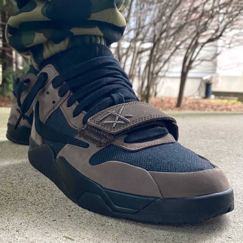 本日はTravis Scott Jumpman Jack/B