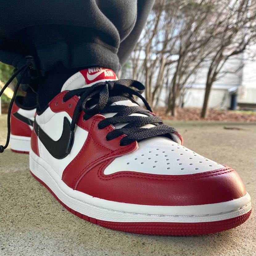 本日はAirJordan 1 Low/Chicago(202