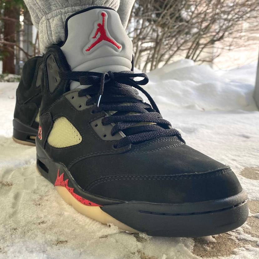 本日はWomen's AirJordan 5/GORE-TE