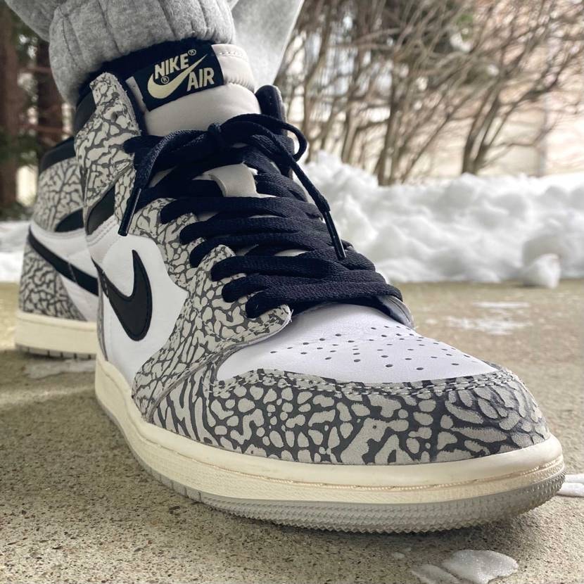 本日はAirJordan 1/White Cementでお出