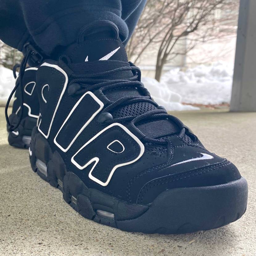 本日はAir More Uptempoでお出かけ☁️
ぴょ