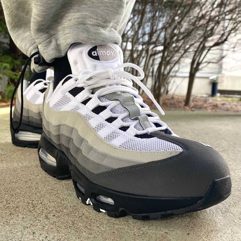 本日はAirMax 95 BigBubble/Granite
