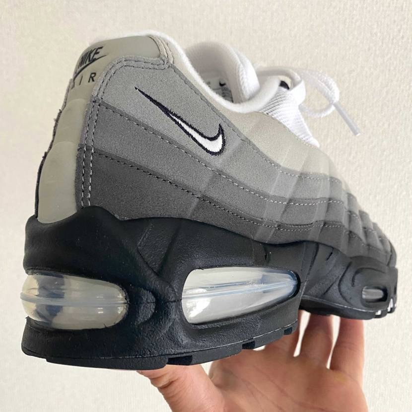 本日はAirMax 95 BigBubble/Granite