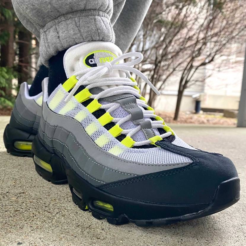 本日はAirMax 95/Neon Yellow (2020
