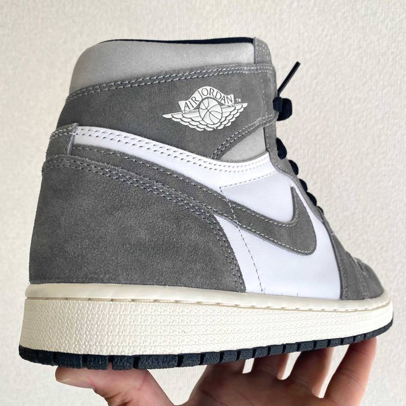 本日はAirJordan 1/Smoke Greyでお出かけ