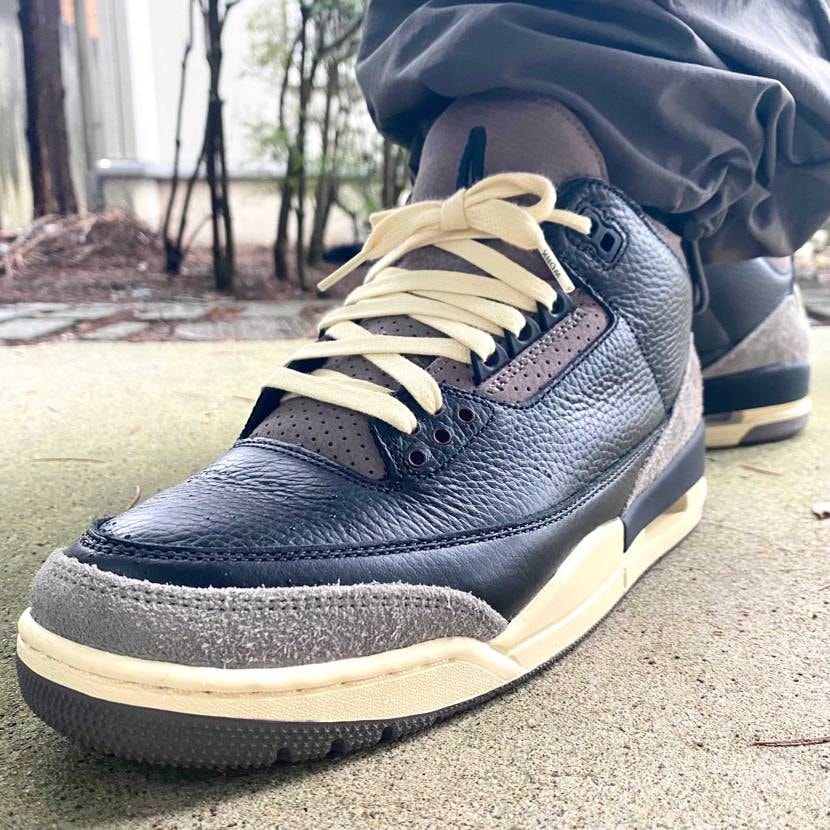 本日はA Ma Maniere × Women's AirJordan 3でお出