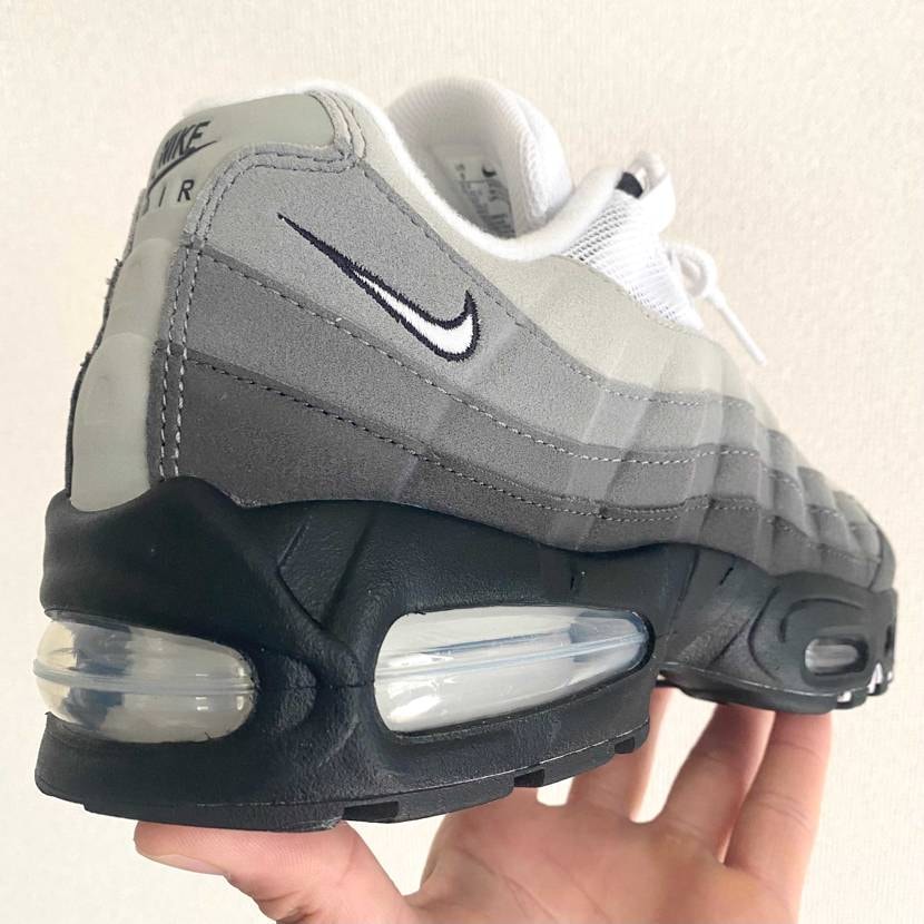 本日はAirMax 95 BigBubble/Granite
