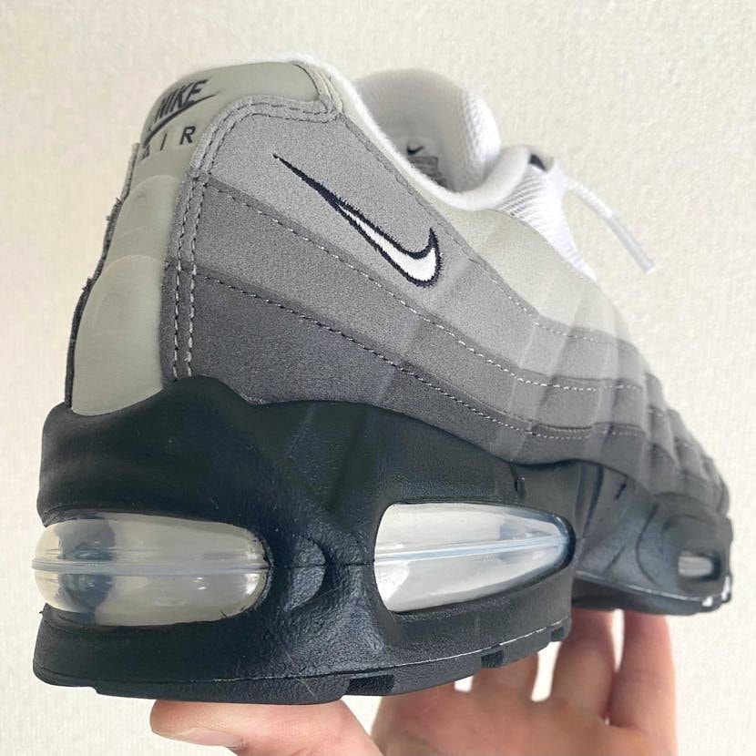 本日はAirMax 95 BigBubble/Granite