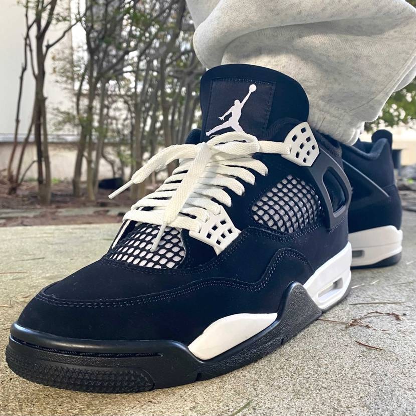 本日はAirJordan 4/White Thunderでお出かけ☁️
写真は