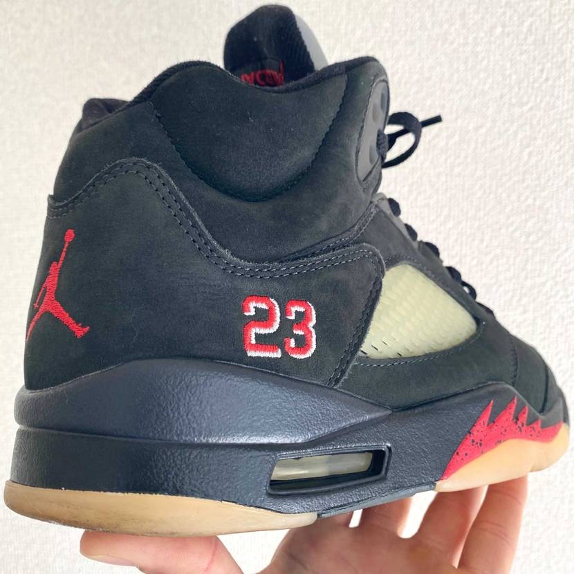 本日はWomen's AirJordan 5/GORE-TE