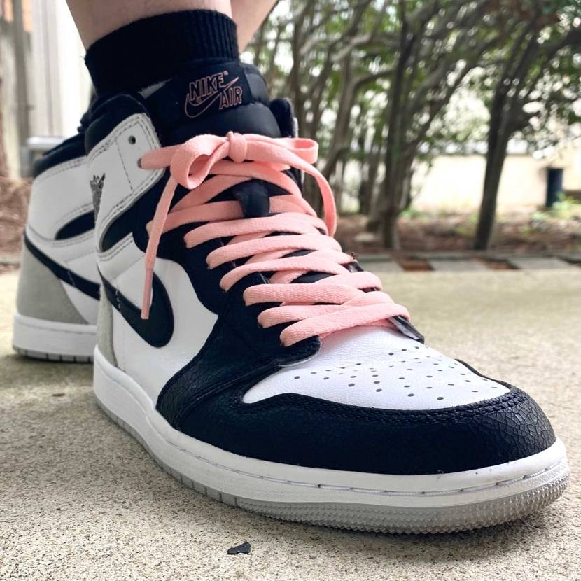 本日はAirJordan 1/Bleached Coralで