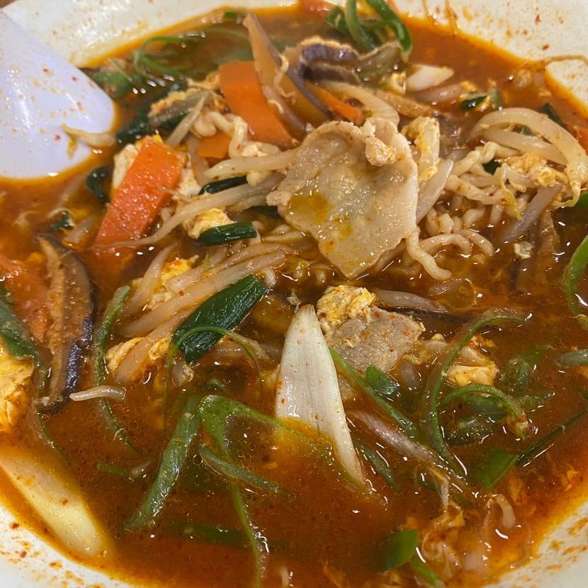 本日はAirJordan 4/White Thunderでお