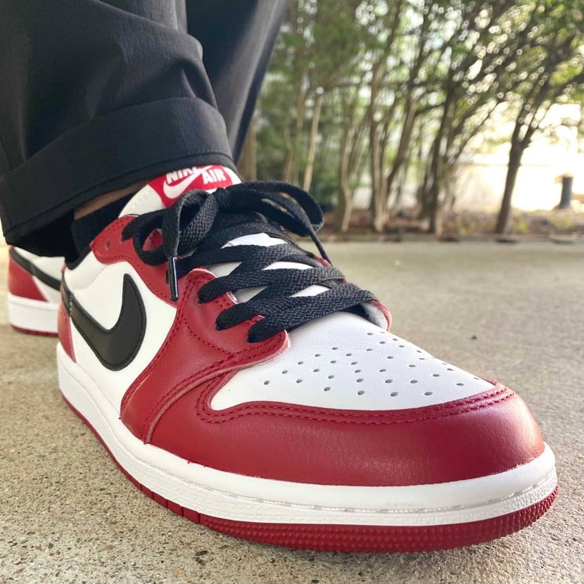 本日はAirJordan 1 Low/Chicago(202