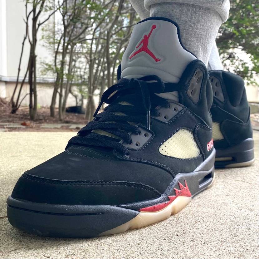 本日はWomen's AirJordan 5/GORE-TEX "Off-Noi