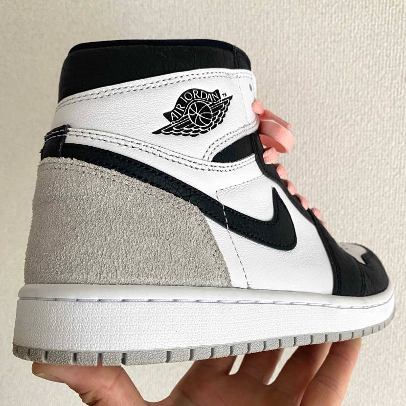 本日はAirJordan 1/Bleached Coralで