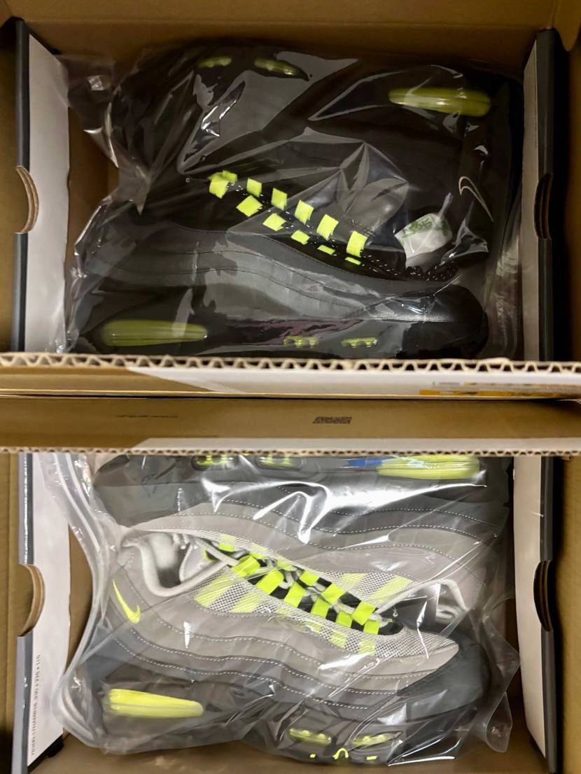 マックス95はこの二足揃ったから満足かな
いつか履く日まで保存
加水分解😇